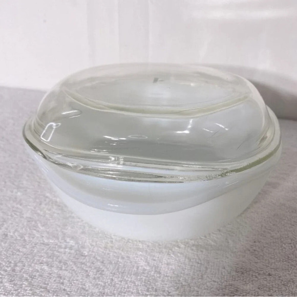 Vintage Dynaware Pyr O Rey Round Casserole With Lid Brown Floral Milk Glass - Picture 2 of 15